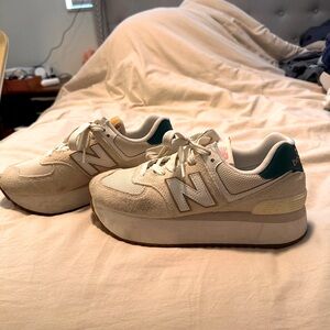 New Balance 574+